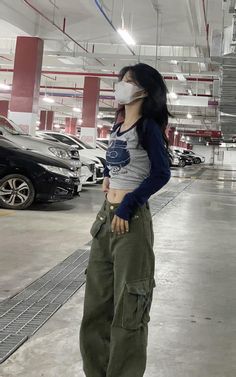 Grunge Korean Outfits, Korean Streetwear Fashion Women, Korean Y2k, Random Girl, Fits Clothes, Lana Del Ray, Swaggy Outfits, 가을 패션