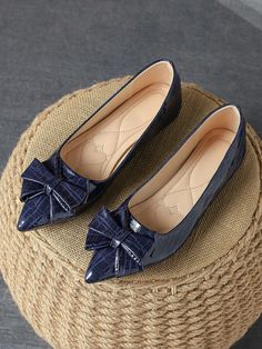 Women's Comfortable Pointed Toe Shallow Mouth Flat Shoes: Black, White, Blue (With Bow), Red (For Parties), Elegant Yellow (Casual), Versatile Pink Navy Blue Glamorous,Fashionable    Plain    Women Shoes, size features are:Bust: ,Length: ,Sleeve Length: Blue Flats For Fall, Blue Slip-on Flats For Fall, Blue Closed Toe Flats For Fall, Blue Leather Flats For Fall, Blue Casual Flats With Low Heel, Blue Synthetic Flats With Round Toe, Blue Low Heel Flats For Summer, Blue Synthetic Round Toe Flats, Casual Pointed Toe Flats For Party