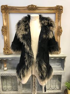 Size XS Black suede and grey beige lama fur lightweight jacket, has lining but no padding, it is not warm Condition - new Chic Black Fur Coat With Feather Trim, Black Sheepskin Leather Jacket With Faux Fur Trim, Luxury Black Fur Coat With Feather Trim, Luxury Feather-trimmed Fur Coat For Fall, Winter Double-breasted Outerwear With Faux Fur Trim, Fur Collars, Grey And Beige, Lightweight Jacket, Black Suede