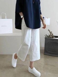 Plus Size Wide Leg Pants, Casual Linen Pants, Drape Maxi Dress, Plain Pants, Linen Style, Midi Dress Casual, Maxi Knit Dress, Color Lines, Office Casual