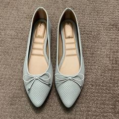 Brand New Never Worn- Only Tried On And Realized They Were Too Small. Super Comfy Insole, Very Versatile Color. Gray Flats For Spring, Gray Round Toe Flats For Spring, Flat Color, Me Too Shoes, Brand New, Women Shoes, Cream, Women Shopping, Color