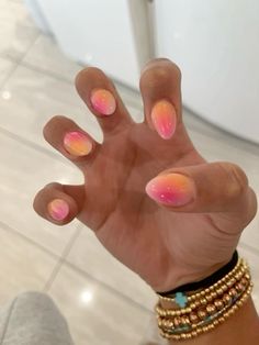 #nail #nailinspo #design #nailsofinstagram #nailart #summernails Teen Nails, Cruise Nails, Classy Acrylic, Beachy Nails, Colourful Nails, Orange Nail, Back To School Nails, Broken Nails, Colorful Nails