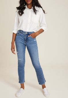 Relaxed Fit Ankle-length Jeans For Work, Chic Medium Wash Non-stretch Jeans, Jeans For Women Over 40, High-rise Medium Wash Jeans With Rolled Hem, Normcore Style, Relaxed Fit High Waist Pull-on Jeans, Non-stretch Medium Wash Tapered Leg Jeans, Jeans And Sneakers Outfit, Normcore Fashion