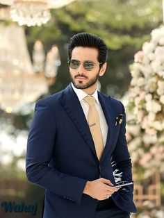 Men Outfits Wedding, Wedding Guest Indian, Couple Goal Romantic, Best Fashion Outfits, Outfits For Boys, Stylish Dp, Formal Men Outfit, Fashion Fails