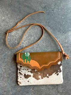 Cutest little cowhide purse EVER!! Cowhide Purse, Tooled Leather Purse, Tooled Leather, Leather Tooling, Leather Purses, Wallets, Cactus