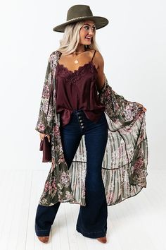 Floral Duster, Western Wear Outfits, Western Style Outfits, Floral Babydoll Dress, Loose Sleeves, Country Outfits, Women Clothing Boutique, Western Outfits, Kimonos