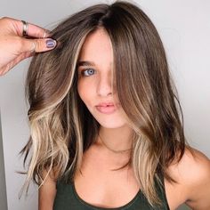 One Color Dyed Hair Ideas, Face Frame Babylights, Peekaboo Face Framing Highlights, Minimal Face Framing Highlights, Blended Face Framing Highlights, Accent Foils Highlights, Highlights In The Front Of Hair Only, Brown Hair With Blonde Face Framing, Subtle Face Framing Highlights