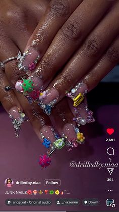 Clear Acrylic Nails With Design, Short Bling Acrylic Nails, Medium Duck Nails, Junk Nail Designs, Junk Nails, Weak Nails, Black Acrylic Nails, Punk Nails, Hard Nails