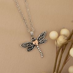 Elevate your spiritual journey with the Elli Dragonfly Celtic Pendant Necklace. Featuring a beautifully detailed silver dragonfly pendant with a copper heart in the center, this necklace brings special meaning to any outfit. Celtic Pendant, Copper Heart, Dragonfly Pendant, Scarf Hairstyles, Spiritual Journey, Tote Handbags, Silver Necklaces, Anklets, Accessories Hats