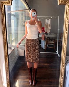 Details: Vintage Dolce & Gabbana leopard print skirt, a chic statement piece to add to your closet. Size S (fits xs-m) Label: Vintage size 6 Excellent condition All sales are final. No returns. Leopard Skirt With Boots, Cheetah Print Skirt Outfit, Cheetah Skirt Outfit, Leopard Midi Skirt Outfit, Leopard Print Skirt Outfit, Leopard Skirt Outfit, Printed Skirt Outfit, Cheetah Print Skirt, Fall Wishlist