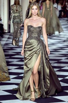 ZUHAIR MURAD Otoño Invierno 2018-2019 Gown Elegant, Evening Maxi Dress, 2019 Couture, Neue Outfits, Zuhair Murad, Gala Dresses, Maxi Dress Evening, Couture Gowns, Gorgeous Gowns