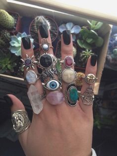 Estilo Hippy, Indie Jewelry, Estilo Hippie, 90's Fashion, Jewels Rings, Dope Jewelry, Jim Morrison, Funky Jewelry, Hippie Jewelry