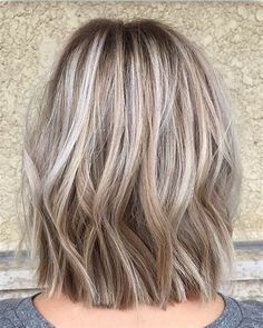 highlights for grey hair pictures - Yahoo Search Results Cool Blonde Highlights, Trendy We Fryzurach, Grey Blonde Hair, Covering Gray Hair, Dyed Blonde Hair, Blending Gray Hair, Ash Blonde Hair, Gray Hair Highlights, Cool Blonde