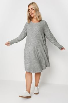 Shop YOURS Curve Grey Soft Touch Pocket Midi Dress at Yours Clothing. Discover women’s plus size clothing in sizes 10-36 with fast delivery. Curve Fashion, Clothing Trends, Plus Swimwear, Tights And Boots, Stylish Plus, Pocket Dress, Plus Size Pregnancy, Plus Size Clothing, New Season