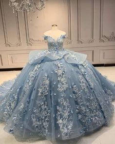 Baby Blue Quince Dresses, Light Blue Quinceanera Ideas, Baby Blue Quinceanera Dresses, Blue Quinceanera Ideas, Blue Quince Dress, Blue Quinceanera Theme, Light Blue Quinceanera Dresses, Baby Blue Quinceanera, Light Blue Quince