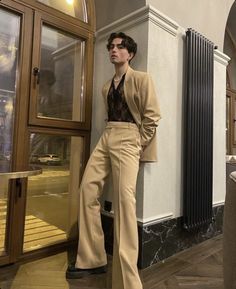 Prom Outfits Men, Guys Prom Outfit, Gay Prom, Boy Prom Outfit, Prom Outfits For Guys, 70s Fashion Men, Prom Men, Prom For Guys