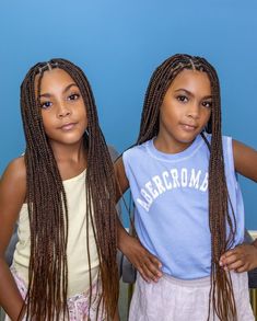 McClure twins Fraternal Twins, Large Flower Pots, Kids Styles, Mom Kid, Model Photos