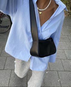 Buissnes Casual Outfits Aesthetic, Outfit With Handbag, Spring 2024 Fashion Outfits, Summer Clean Outfits, Outfits With Handbags, Spring Outfits 2024 Trends, Scandi Summer Outfit, Southern Chic Outfits, Clean Summer Outfit