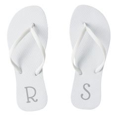 #affiliatelink Simple Modern Minimalist Monogram Plain Grey White Flip Flops #monogram #initials #grey #white #simple #FlipFlops #flipflops #monogramflipflops #monogrammed #beachlife #beachvibes Bride Flip Flops, Bridesmaid Flip Flops, Bride Sandals, Navy Blue Bridesmaids, Personalized Slippers, Wedding Flip Flops, Floral Flip Flops, Gold Flip Flops, Blue Bride