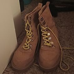 Used, Good Condition Casual Fall Boots By Forever 21, Casual Boots By Forever 21, Casual Forever 21 Boots For Spring, Pink Combat Boots, Black Patent Leather Boots, Lace Up Heel Boots, Floral Combat Boots, Chunky Heeled Boots, Witch Boots