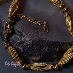 Stunning and unique gold plated Burberry statement necklace.   This vintage gold necklace features a 1980s design with textured surface. It would make a gorgeous statement piece in every jewelry collection. The item remains in very good vintage condition. Hallmarked. Lenght: 44 cm, adjustable by 4.5 cm Width:  1 cm Weight: 66.22 gr For your own impression, look at the pictures carefully to see all the details and check out size comparison prior to making a purchase. Do ask questions, especially Chunky Gold Necklace, Chunky Gold Necklaces, Vintage Gold Necklace, 1980s Design, Burberry Vintage, Size Comparison, Silver Art, Vintage Necklace, Vintage Gold