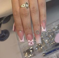 Besame Mucho Nails, Short Latina, Latina Nail Designs, Island Nails, Latina Nails, Neon Acrylic Nails, French Tip Acrylic Nails, New Nails