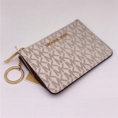 Nwt Michael Kors Jet Set Vanilla Coin Card Case Michael Kors Beige Rectangular Wallet, Michael Kors White Everyday Wallet, Everyday Michael Kors White Wallet, Michael Kors White Wallets, Michael Kors Keychain, Small Coin Pouch, Micheal Kors Wallet, Vanilla Color, Mk Wallet