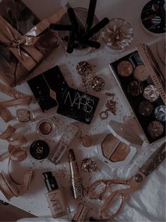 Good Makeup Brands, Brands Aesthetic, Widget Iphone, Best Makeup Brands, Good Makeup