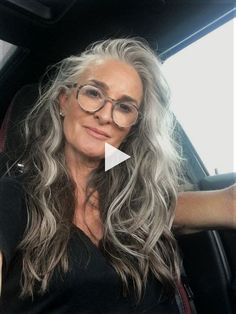 +Elegant Hairstyles For Women Above To try In 2020, Hair And Glasses, Grey Hair Inspiration, Ombre Hair Blonde, Beautiful Gray Hair, Gray Hair Growing Out, Gray Hair Cuts, Grey Hair Styles For Women, Transition To Gray Hair