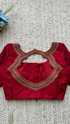 Difficulty: Easy     https://threadslabel.com/products/maroon-silk-heavy-hand-worked-blouse  Threads maroon silk beautifully hand crafted exclusive designs for elegant ethnic looks.  visit our website https://www.threadslabel.com  Listed under Blouse  category  Chat with us https://wa.me/+919353478245  Visit our store located at  No:1, First floor,  Near prestige Kew gardens,  Above glory juice corner,  Yemalur, Bangalore-560037  Location Map https://goo.gl/maps/MHAjmwXU3jHNLtTz5  #sarees #sareeseduction #saree #sareelove #sareefashion  #designersarees #designer #design #sareedraping  #sareeindia #sareesbanglore #sareeshyderabad #sareesusa  #sareeuk #sareesuk #silksarees #silk #threads #threadslabel #shobananithin #silk #silksarees #silksaree #kanchipuram #kanchi #kanchisilksarees #blouse Kanchipuram Blouse Designs, Checked Saree, Latest Bridal Blouse Designs