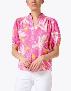 This fun pink print adds an easygoing feel to Soler's Villamarie top. The 100% cotton silhouette features a flattering henley neckline to complement its relaxed fit. Style with jeans and a coordinating clutch for a weekend-ready look. Pink Floral Print Blouse With Split Neck, Pink Floral Print Split Neck Blouse, Pink Split Neck Blouse With Floral Print, Casual Pink Tops With Split Neck, Summer Split Neck Pink Blouse, Casual Pink Blouse With Split Neck, Style With Jeans, Skirt And Top Dress, Work Accessories