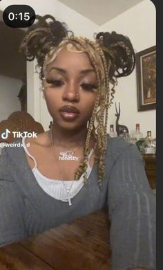 Short Twist Hair Styles, Birthday Protective Hairstyles, Y2k Hairstyles For Braids, 8 Braids Hairstyle, Unique Braided Hairstyles Creative, 2000s Hairstyles Braids, Brohoe Aesthetic, Clawclip Hairstyle With Braids, Knotless Braids With Curly Ends Styles