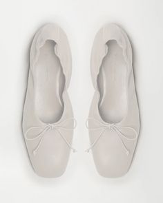 Pia Ballerina - Cloud – Yuni Buffa Walking On A Dream, White Slippers, Timeless Basics, Ballerina Slippers, Mid Heel Sandals, Cloud White, Tuscany Italy, Ballerina Flats, Pretty Shoes