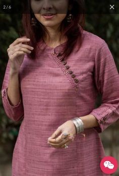 Plain Kurti Designs, Silk Kurti Designs, Salwar Neck Designs, Churidar Neck Designs, Beautiful Neck, New Kurti Designs, Churidar Designs, Simple Kurta Designs, Designer Kurti Patterns