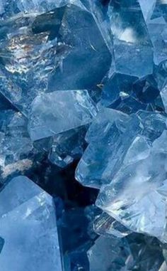 Chakra Balancing Essential Oils, Celestite Crystal, Crystal Aesthetic, Topaz Color, Crystal Geode, Meditation Room, The Calm, Blue Skies