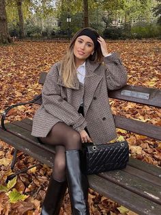 42352903258318|42352903291086|42352903323854 Winter Vintage Outfits, Outfit Vintage, Wool Blend Jacket, Cute Fall Outfits, Trendy Fall