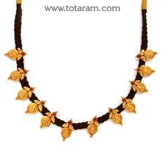 Black Thread Kasu Mala, Kasu Necklace, Indian Gold Jewellery Design, Indian Gold Jewelry, 22 Carat Gold Jewellery, 22k Gold Necklace, Necklace With Beads, Temple Jewelry Necklace, Gold Temple Jewellery