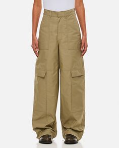 Rectangular patch pockets. High waist. Belt loop. Wide leg. Full lenght. Composition: 5% Calf Leather, 44% Polyester, 51% Cotton Cargo Trousers, Yoga Wear, Dress Codes, Waist Belt, The List, Short Pants, Bottoms Pants, Calf Leather, Womens Bottoms