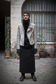 Male Skirt, Fashion Boyfriend, Men Dresses, Different Shades Of Black, Menswear Inspiration, Masculine Fashion, Alternate Universe