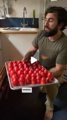 Winter Canning Ideas, Cold Pack Tomatoes Canning, Healthy Tomato Recipes, Canning Videos, Tomato Preserves Recipe, Diy Vegetable Garden, Preserves Recipes, Tomato Canning, Pickled Tomatoes