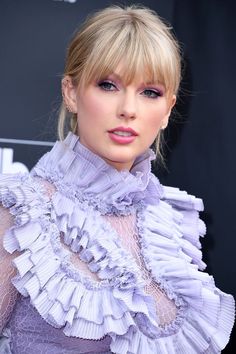 taylor swift at the billboard awards