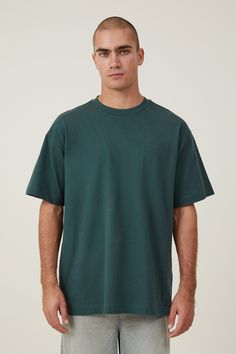 HEAVY WEIGHT T-SHIRT Green Sporty T-shirt With Relaxed Fit, Green Cotton Crew Top, Green Cotton Crew Neck Top, Green Boxy Fit Cotton T-shirt, Green Crew Neck T-shirt For Streetwear, Basic Green Crew Neck T-shirt, Green Relaxed Fit Basic T-shirt, Sporty Green Top For Streetwear, Green Sporty Top For Streetwear