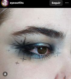 Liner Eyeshadow, Black Makeup Looks, Eye Graphic, Vampire Bride, Mekap Mata, Star Makeup