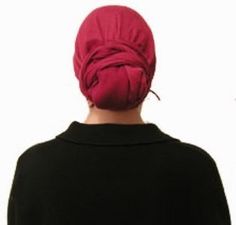 How to Tie a Headscarf in the Bun Style Jewish Clothing, Bun Style, Head Scarf Tying, Head Scarfs, Sca Garb, Bun Styles, Head Scarf Styles, Head Coverings, The Bun