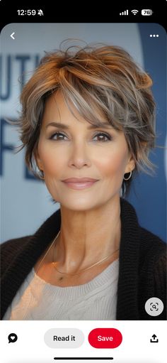 Choppy Layered Hairstyles, Short Textured Hair, Short Haircut Styles, Glamorous Hair, Bob Haircut For Fine Hair, Messy Short Hair, Super Short Hair, Mom Hairstyles, Hair Color And Cut