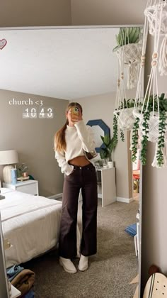 Trendy Light Wash Flare Jeans For Everyday, Utah Girl Outfits For School, Church Outfits Winter, Church Outfit Inspo For Teens Winter, Christian Girl Autumn Outfits, Clean Girl Oitfit Ideas, Aritzia Outfit, Causual Outfits, Cute Comfy Outfits