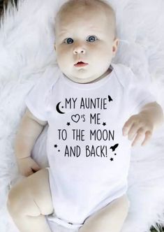 My Auntie Hearts Me to the Moon and Back baby bodysuit. Baby onesie 100%cotton with vinyl design and lettering. Cricut Onesies, Auntie Ideas, Aunt Onesie, Aunt Becky, Auntie Life, Baby Aunt, Book Nerd Shirts, Cool Aunt, Aunt Niece