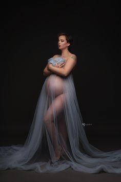 Tulle Scarf (5 meters) – Mii-Estilo Tulle Scarf, Maternity Shoot Outfit, Tulle Fashion, Maternity Photography Poses Pregnancy Pics, Maternity Photoshoot Outfits, Maternity Studio, Maternity Photoshoot Poses