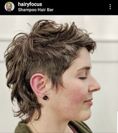 Styling Mohawk Women, Soft Mohawk Women, Short Shag Undercut, Short Womens Mullets, Mohawk Haircut Women, Mullet Hawk Woman, Womens Mullet Hairstyles Short, Mullet Undercut Hairstyle Women, Fauxhawk Mullet