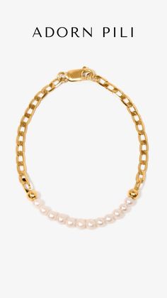 The Pili Bracelet is a stunning pearl bracelet featuring pretty in pink pearls. Timeless and elegant, this piece makes a perfect gift idea for any occasion, adding a touch of charm and sophistication to her collection. Everyday Bracelet, Pink Pearls